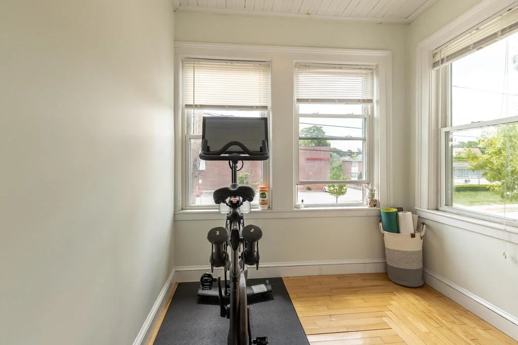 2 bed, 1 bath apartment for rent at 31 Weston St Unit 4, Waltham — photo 3 of 12