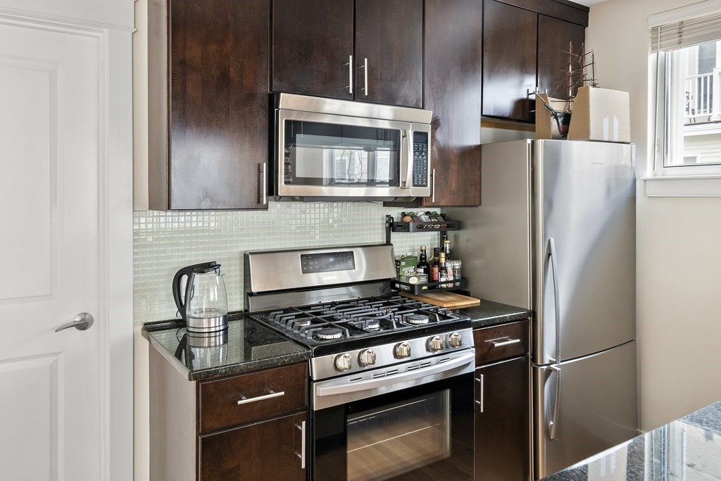 1 bed, 1 bath apartment for rent at 31 Wheeler St Unit 203, Cambridge Highlands — photo 6 of 17