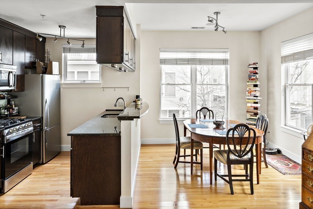 1 bed, 1 bath apartment for rent at 31 Wheeler St Unit 203, Cambridge Highlands — photo 7 of 17