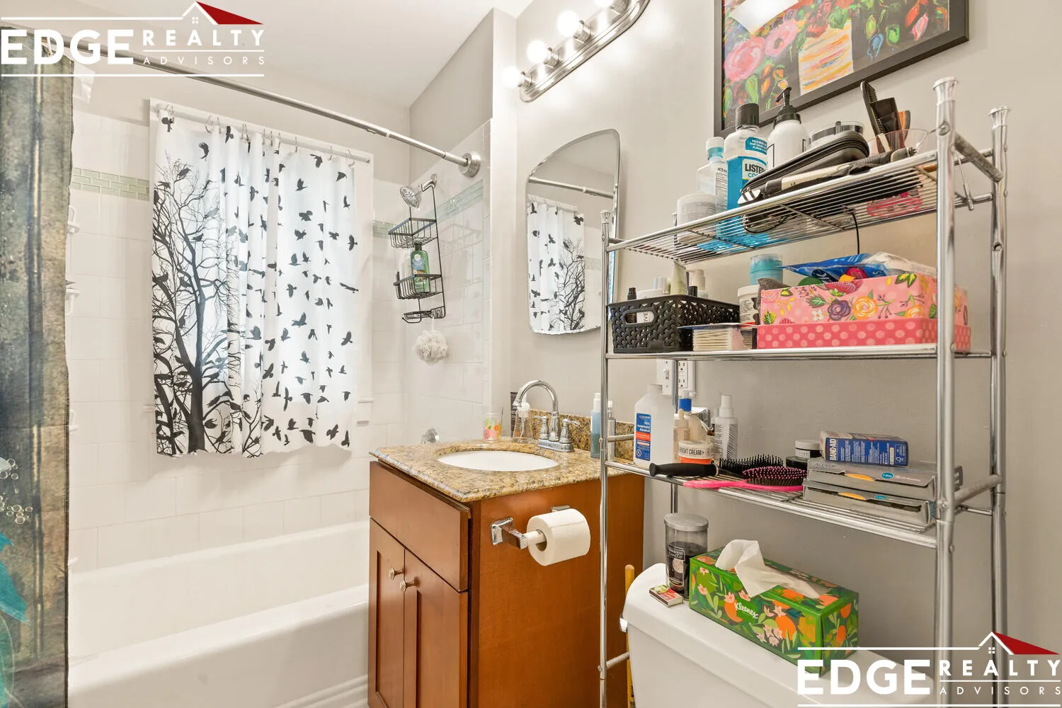 3 bed, 1 bath apartment for rent at 31 Willoughby St Unit 1, Brighton — photo 13 of 14