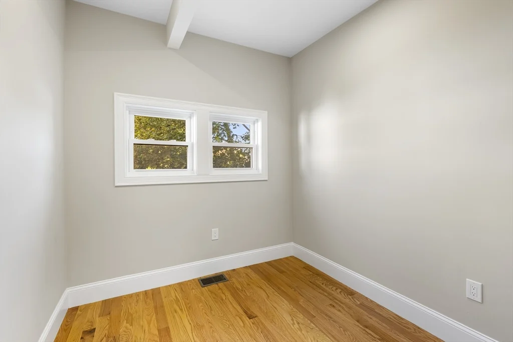 3 bed, 1 bath apartment for rent at 31 Woodale Ave Unit 1, Mattapan — photo 5 of 6