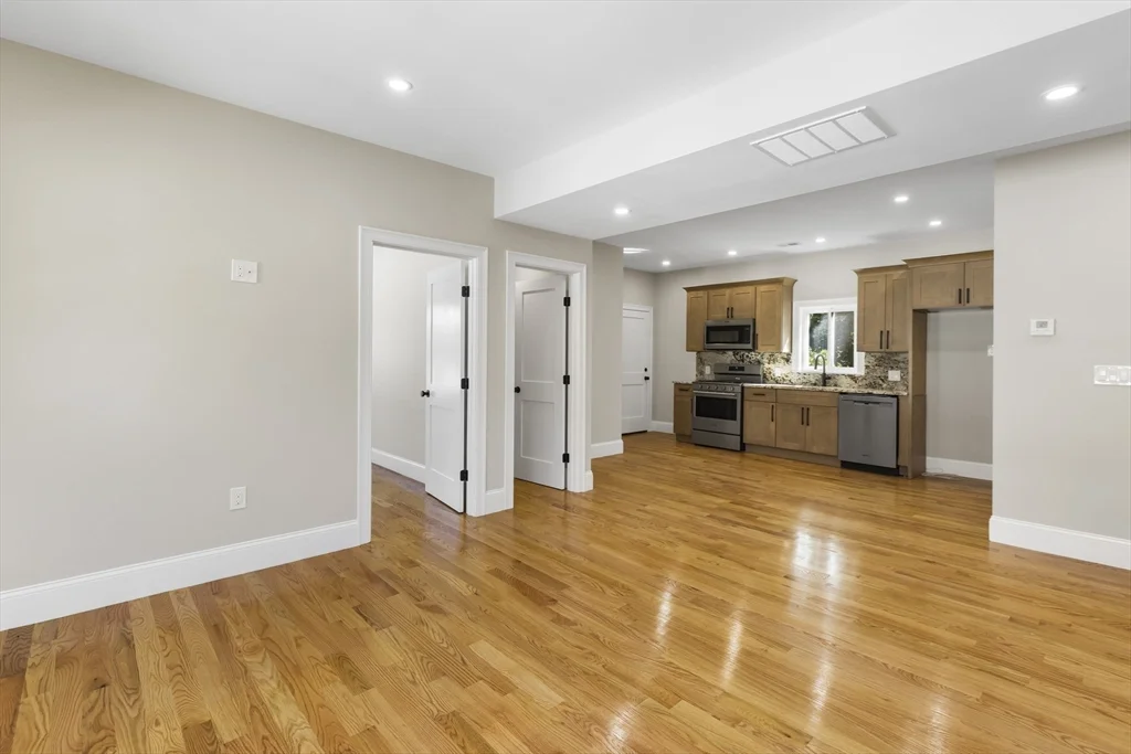 3 bed, 1 bath apartment for rent at 31 Woodale Ave Unit 2, Mattapan — photo 6 of 18