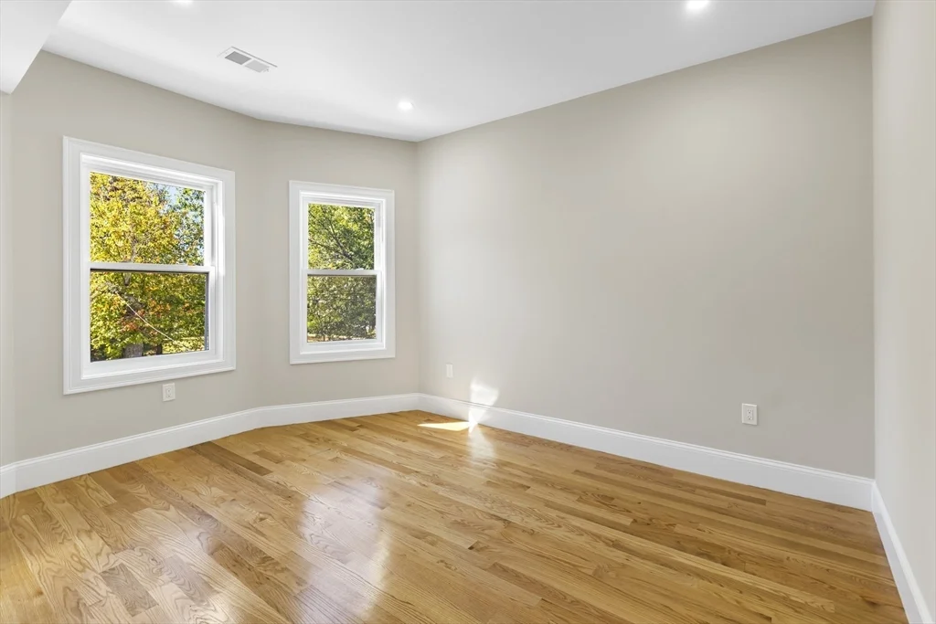 3 bed, 1 bath apartment for rent at 31 Woodale Ave Unit 2, Mattapan — photo 10 of 18