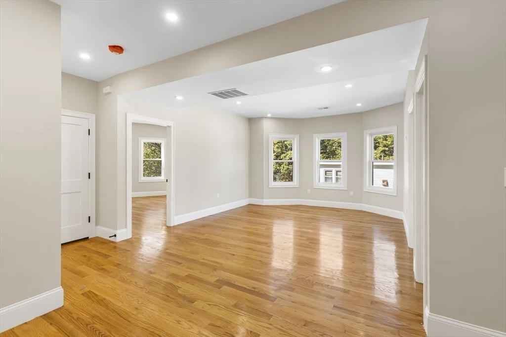 3 bed, 1 bath apartment for rent at 31 Woodale Ave Unit 2, Mattapan — photo 5 of 18