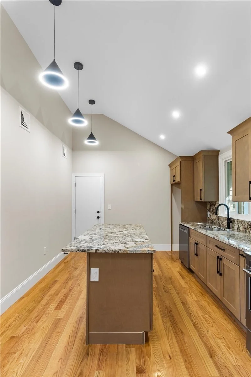 3 bed, 1 bath apartment for rent at 31 Woodale Ave Unit 3, Mattapan — photo 11 of 18