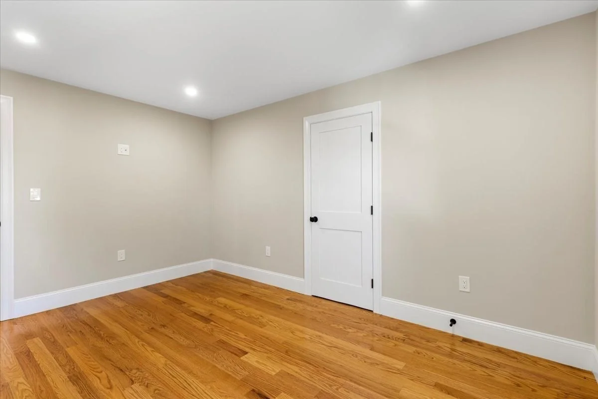 3 bed, 1 bath apartment for rent at 31 Woodale Ave Unit 3, Mattapan — photo 3 of 18