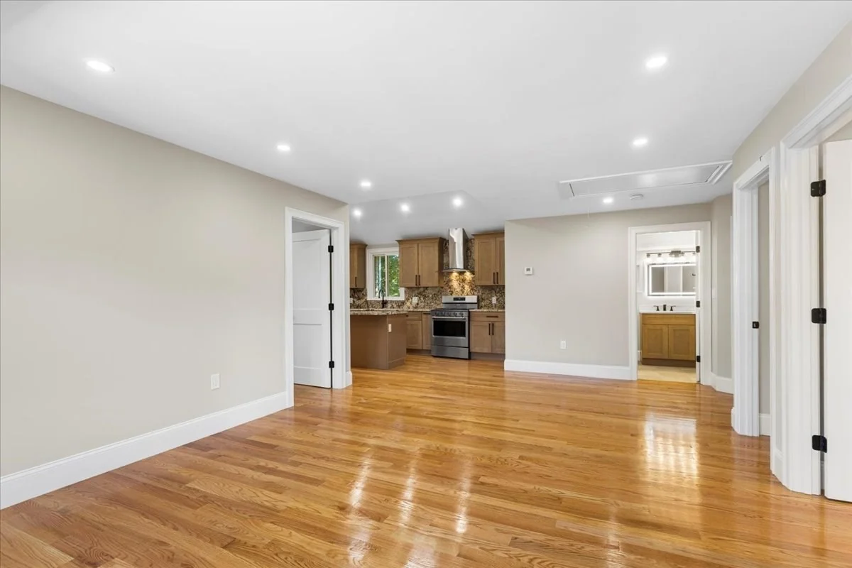 3 bed, 1 bath apartment for rent at 31 Woodale Ave Unit 3, Mattapan — photo 14 of 18