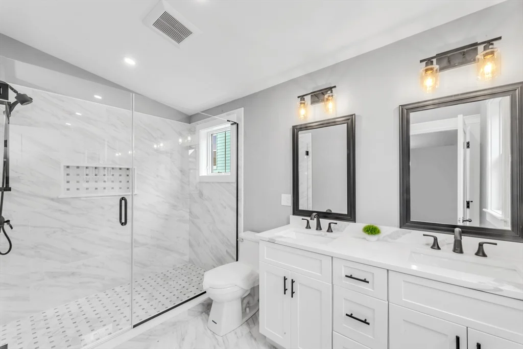 2 bed, 2 bath apartment for rent at 31 Woodlawn Unit 2, Jamaica Plain — photo 15 of 18