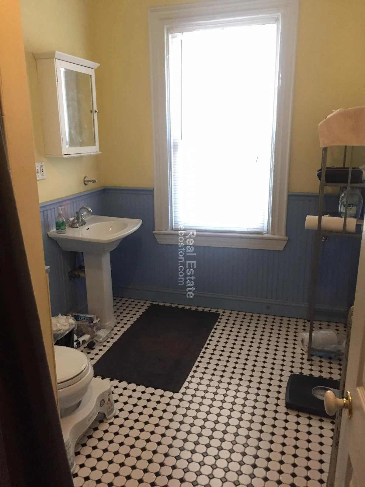 5 bed, 2.5 bath apartment for rent at 31 Worthington St Unit 1, Mission Hill — photo 41 of 42