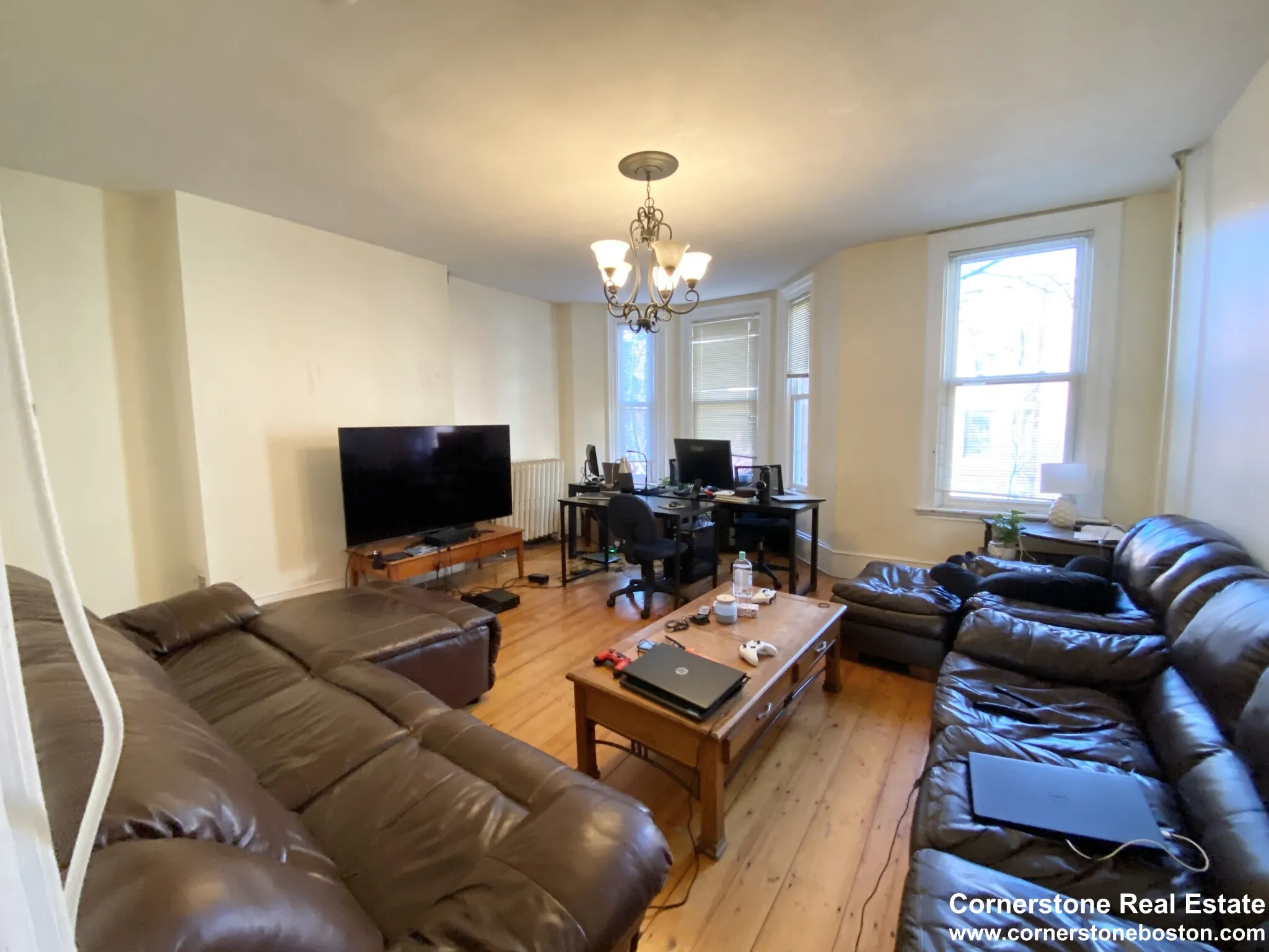 5 bed, 2.5 bath apartment for rent at 31 Worthington St Unit 1, Mission Hill — photo 15 of 42
