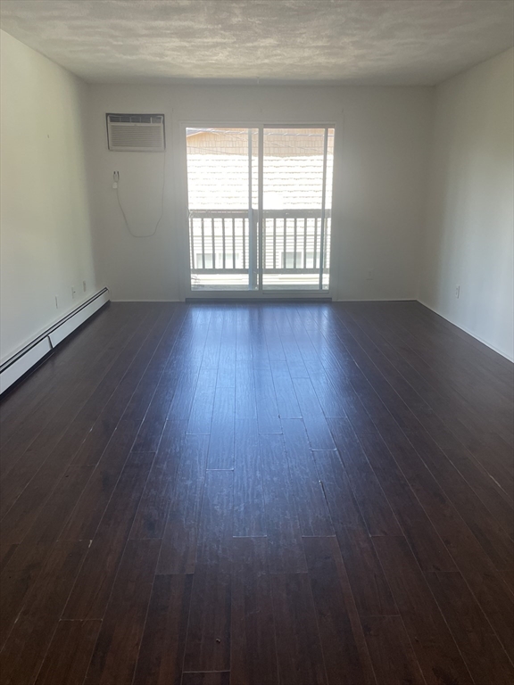 2 bed, 1 bath apartment for rent at 310 Brook Village Rd Unit 18, Nashua — photo 3 of 15