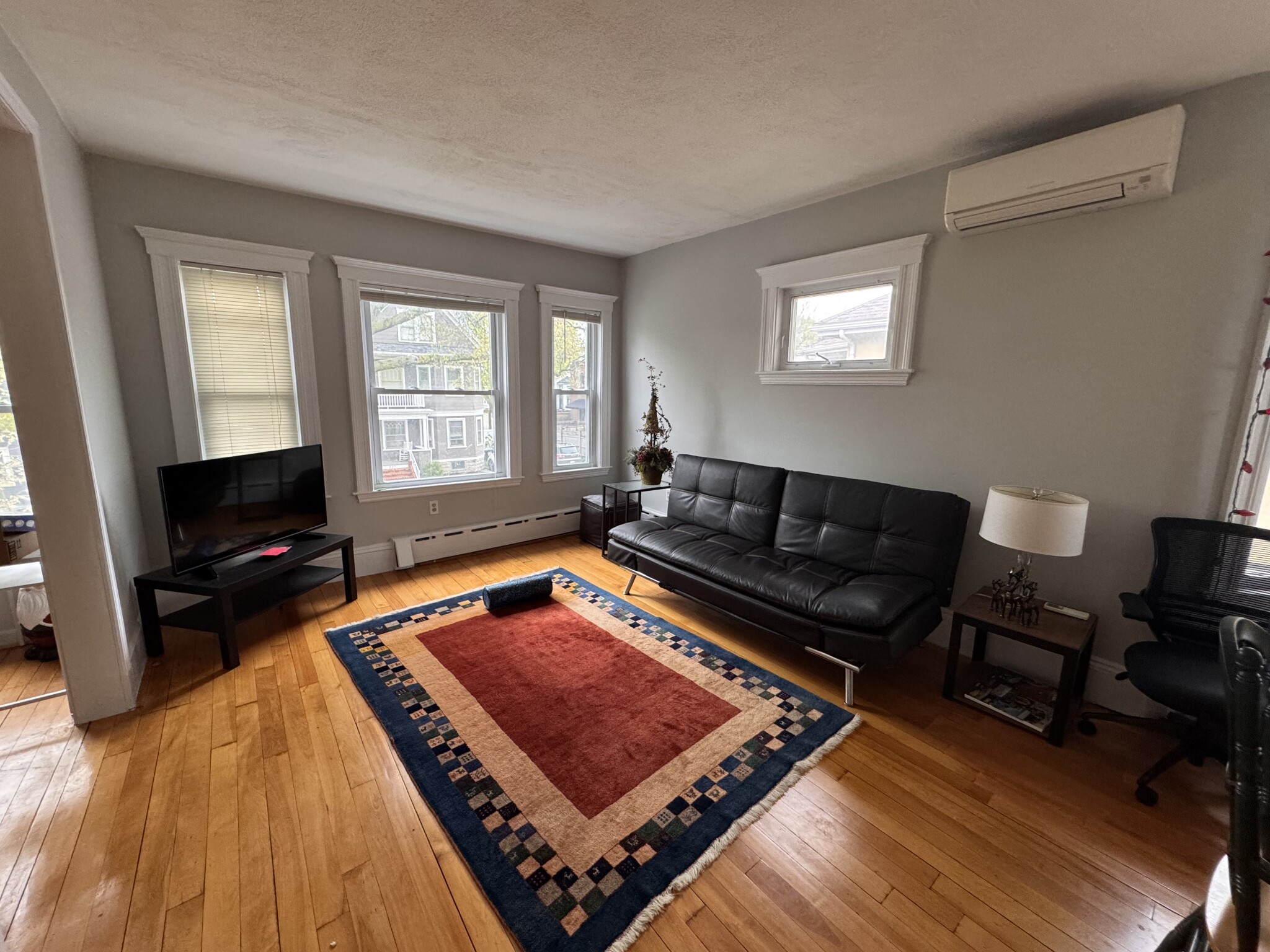 2 bed, 1 bath apartment for rent at 310 Concord Ave, West Cambridge — photo 4 of 17