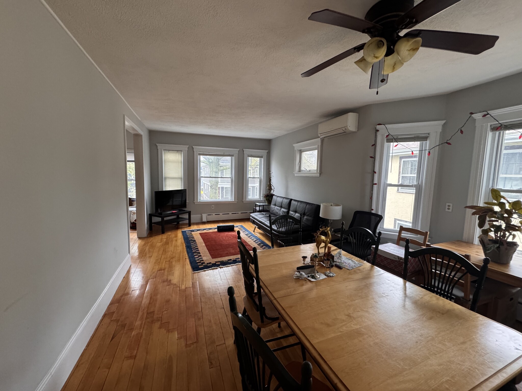 2 bed, 1 bath apartment for rent at 310 Concord Ave, West Cambridge — photo 3 of 17