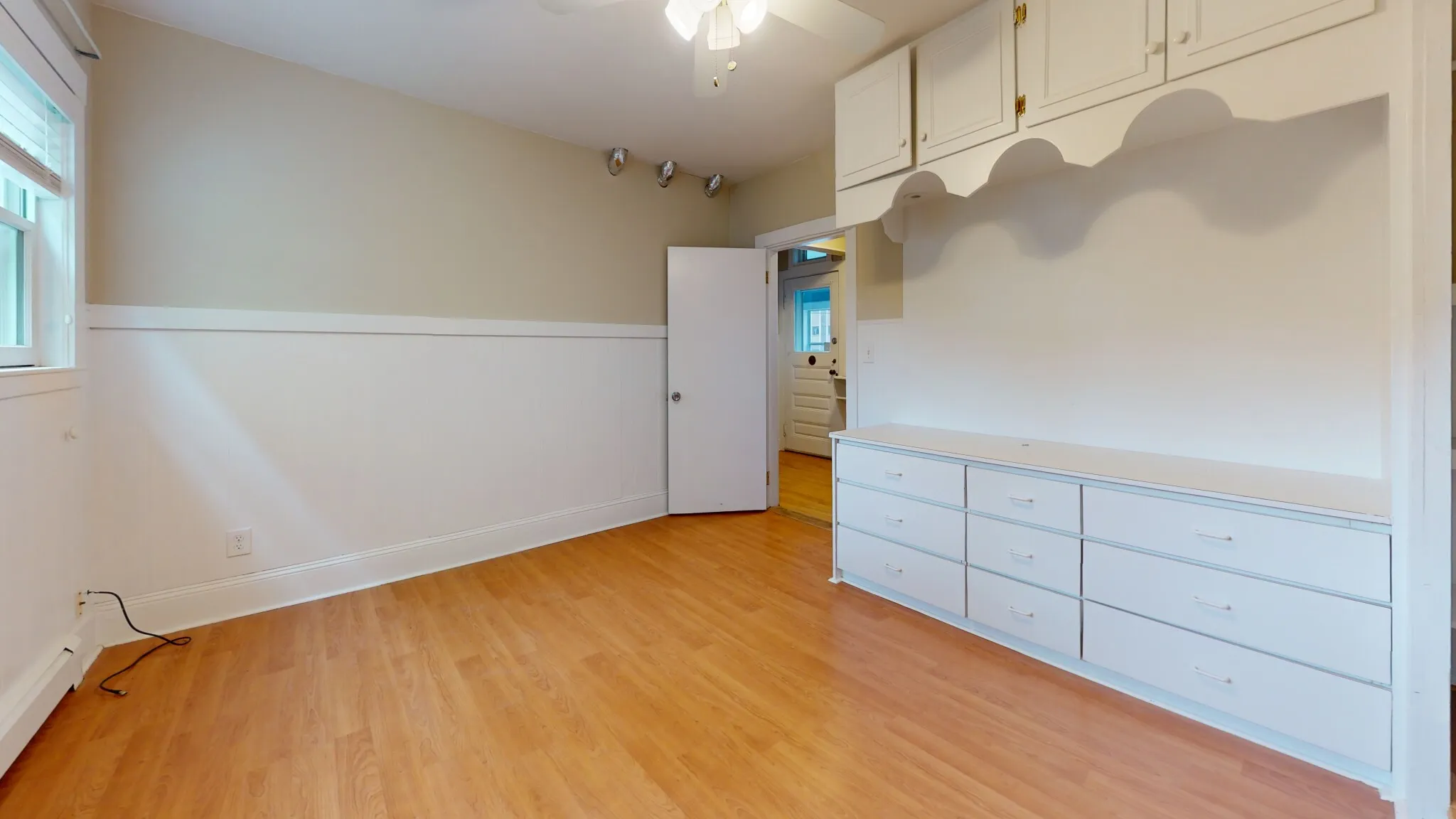 5 bed, 2 bath apartment for rent at 310 Lowell St Unit 310, Magoun Square — photo 11 of 17