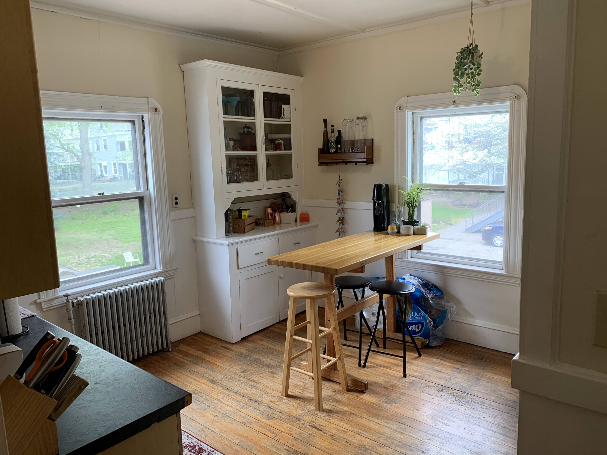 4 bed, 2 bath apartment for rent at 310 Market Unit 2, Brighton — photo 2 of 14