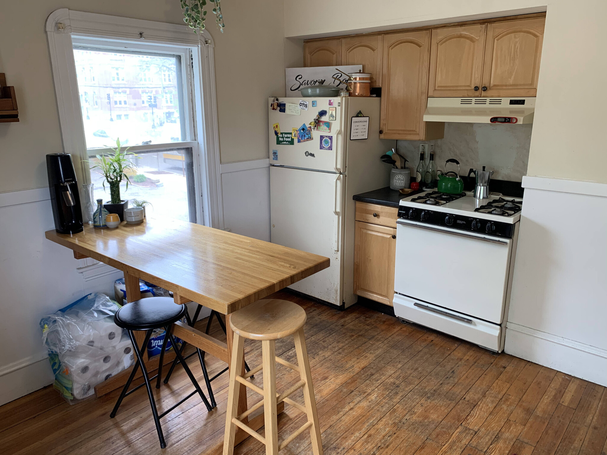 4 bed, 2 bath apartment for rent at 310 Market Unit 2, Brighton — photo 3 of 14