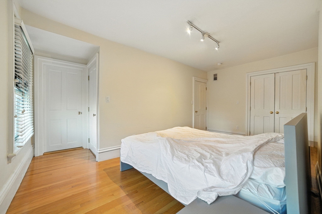 1 bed, 1 bath apartment for rent at 310 Shawmut Unit 3, South End — photo 11 of 17