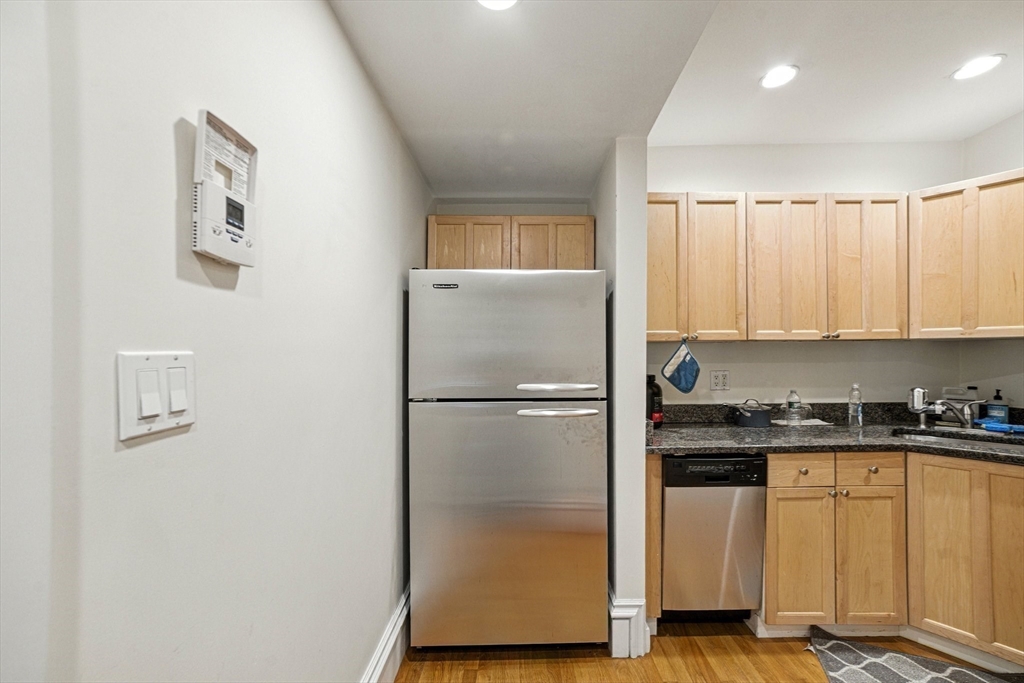1 bed, 1 bath apartment for rent at 310 Shawmut Unit 3, South End — photo 9 of 17