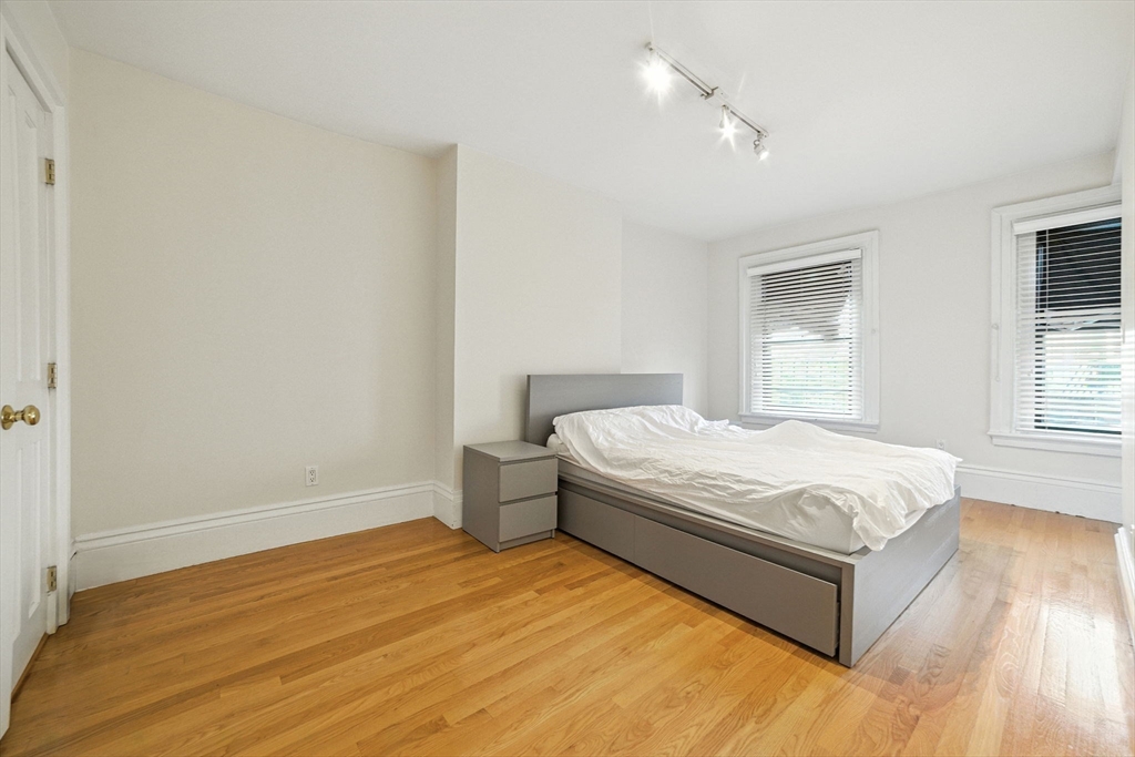 1 bed, 1 bath apartment for rent at 310 Shawmut Unit 3, South End — photo 10 of 17
