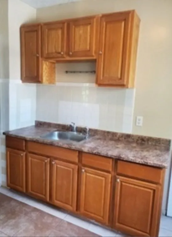 4 bed, 1 bath apartment for rent at 310 Talbot Ave Unit 2, Dorchester — photo 2 of 16