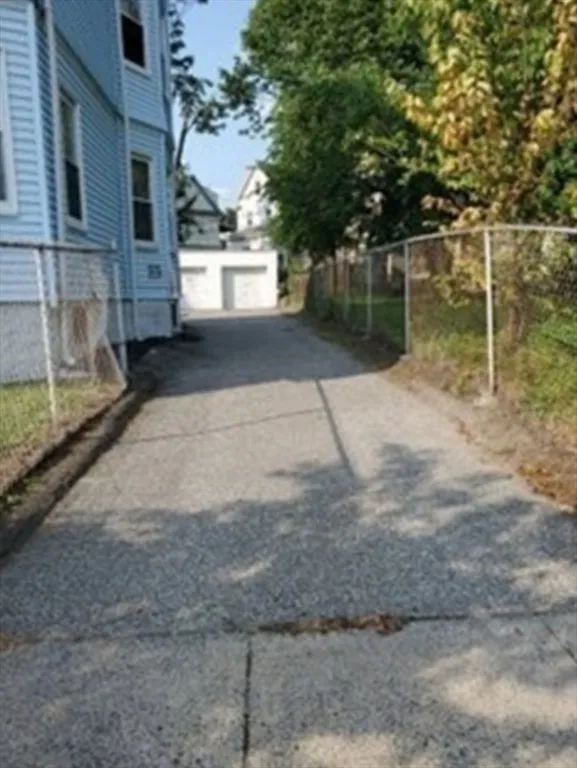 4 bed, 1 bath apartment for rent at 310 Talbot Ave Unit 2, Dorchester — photo 5 of 16