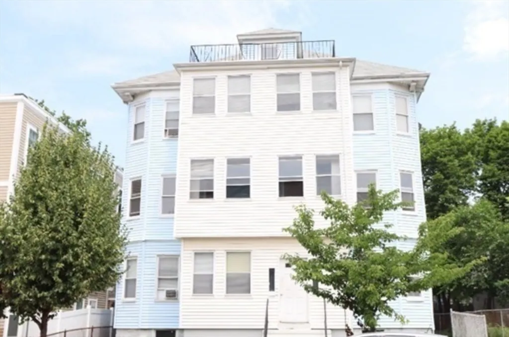 4 bed, 1 bath apartment for rent at 310 Talbot Ave Unit 2, Dorchester — photo 8 of 16