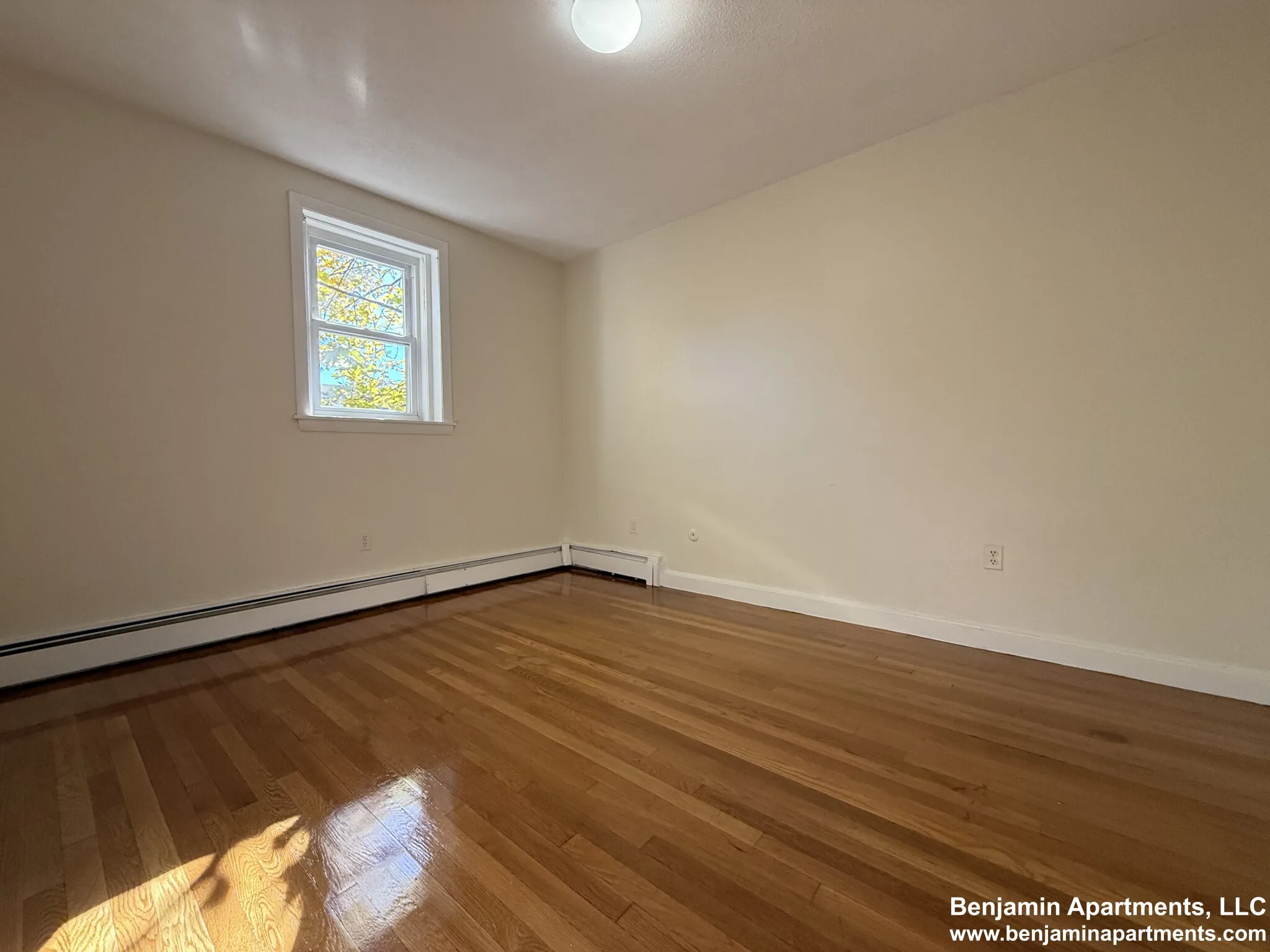 2 bed, 1 bath apartment for rent at 310 Tappan St Unit 3J, Aspinwall Hill — photo 11 of 14