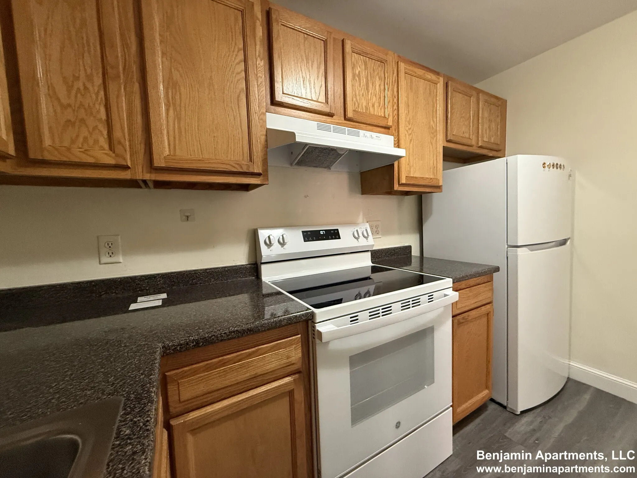 2 bed, 1 bath apartment for rent at 310 Tappan St Unit 3J, Aspinwall Hill — photo 8 of 14