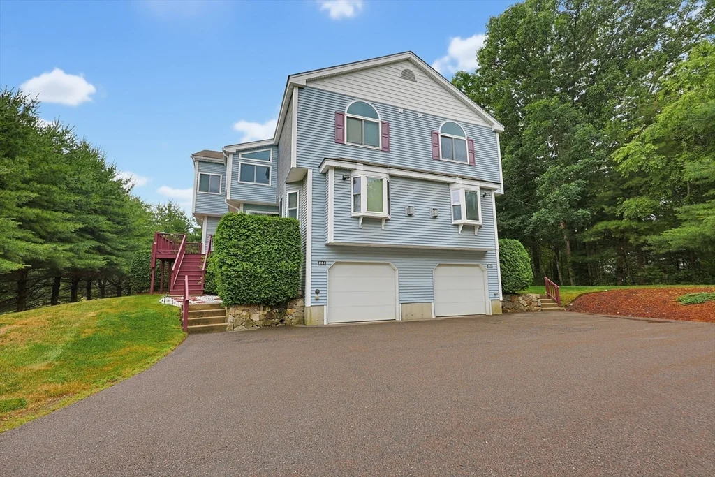 2 bed, 2 bath apartment for rent at 3103 Maple Brook Rd Unit 3103, Bellingham — photo 1 of 34