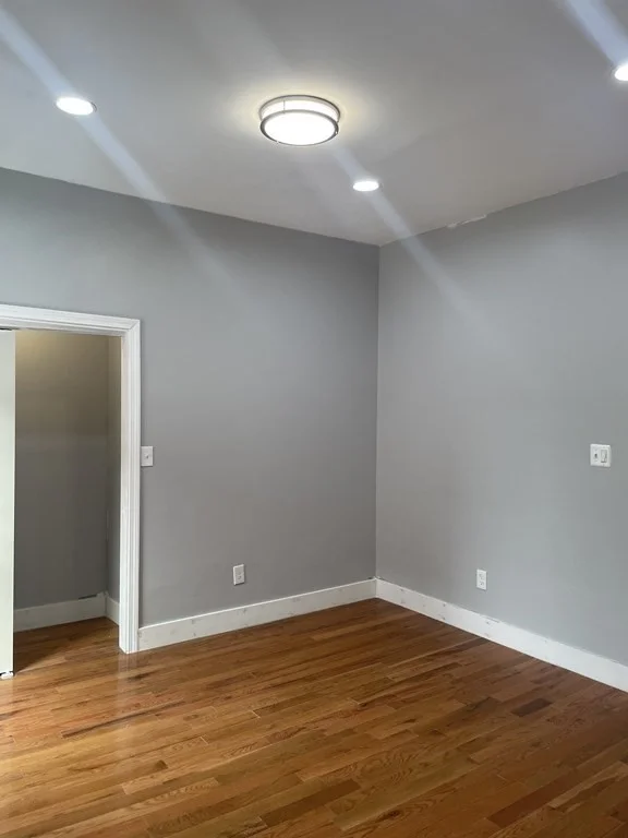 3 bed, 1 bath apartment for rent at 3103 Washington St Unit 1R, Boston — photo 5 of 7