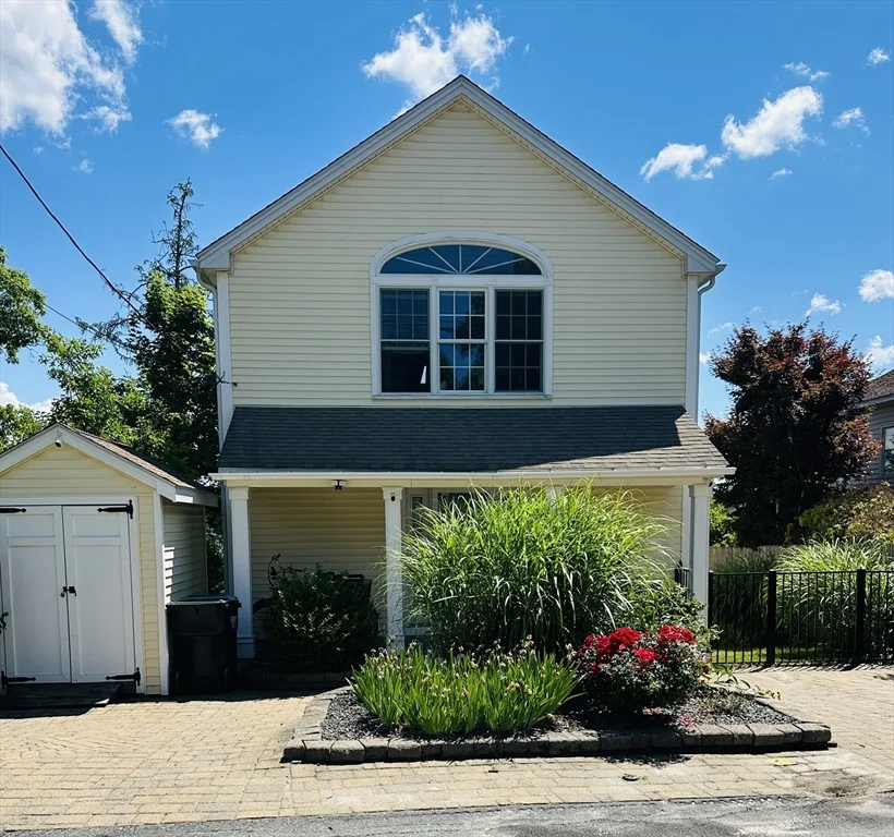 2 bed, 2 bath apartment for rent at 311 Bridle Path, Worcester — photo 1 of 16