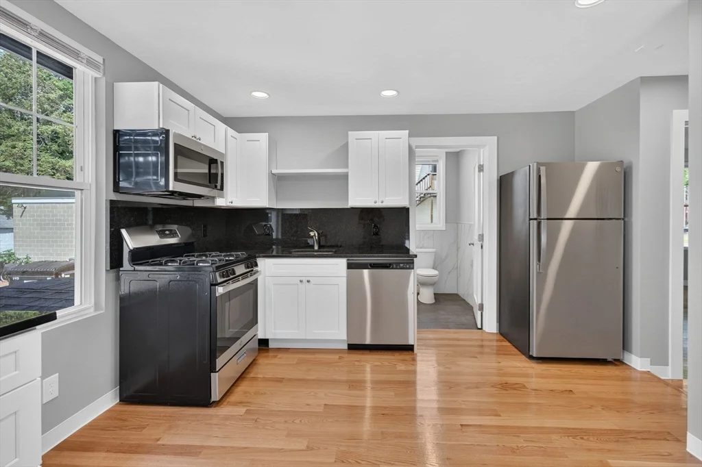 3 bed, 1 bath apartment for rent at 311 Central St Unit 1, Saugus — photo 8 of 27