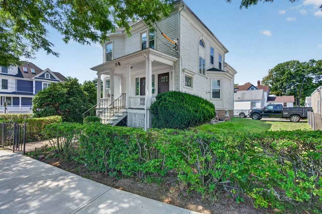 3 bed, 1 bath apartment for rent at 311 Central St Unit 1, Saugus — photo 27 of 27