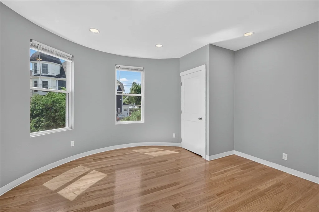 3 bed, 1 bath apartment for rent at 311 Central St Unit 1, Saugus — photo 22 of 27
