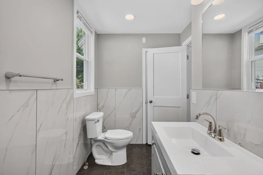 3 bed, 1 bath apartment for rent at 311 Central St Unit 1, Saugus — photo 11 of 27