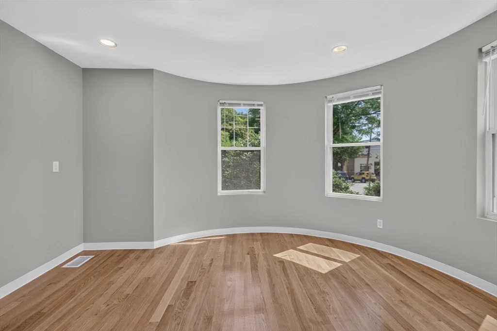 3 bed, 1 bath apartment for rent at 311 Central St Unit 1, Saugus — photo 21 of 27