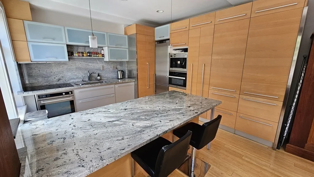 2 bed, 1 bath apartment for rent at 311 Commonwealth Unit 21, Back Bay