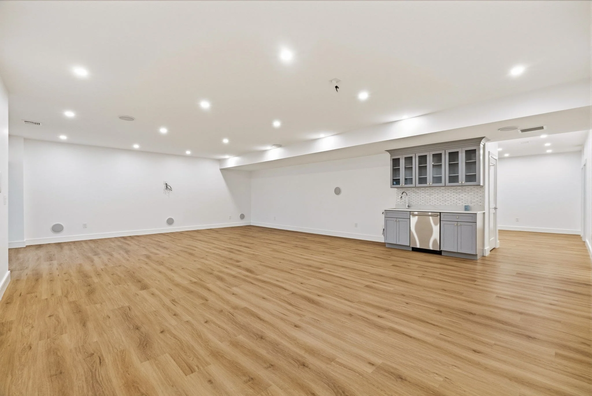 6 bed, 4+ bath apartment for rent at 311 Dedham Ave Unit 311, Needham — photo 31 of 37