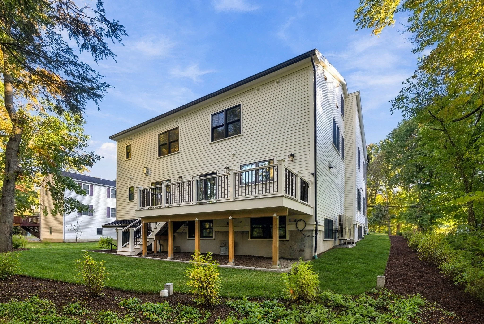6 bed, 4+ bath apartment for rent at 311 Dedham Ave Unit 311, Needham — photo 34 of 37