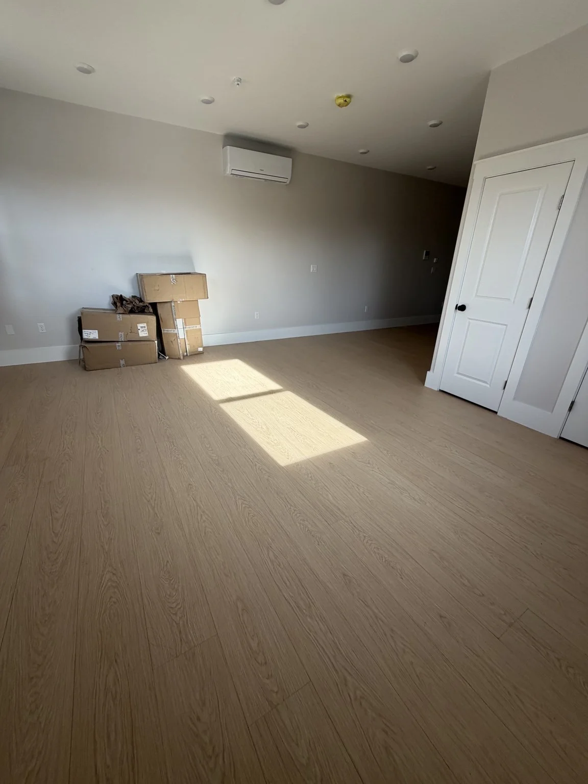 Studio bed, 1 bath apartment for rent at 311 Elm Unit 1, Everett — photo 6 of 9