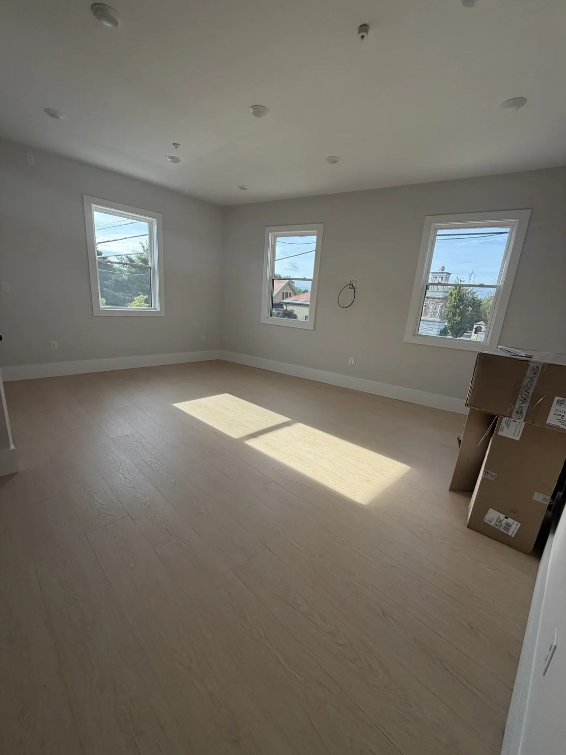 Studio bed, 1 bath apartment for rent at 311 Elm Unit 1, Everett — photo 4 of 9
