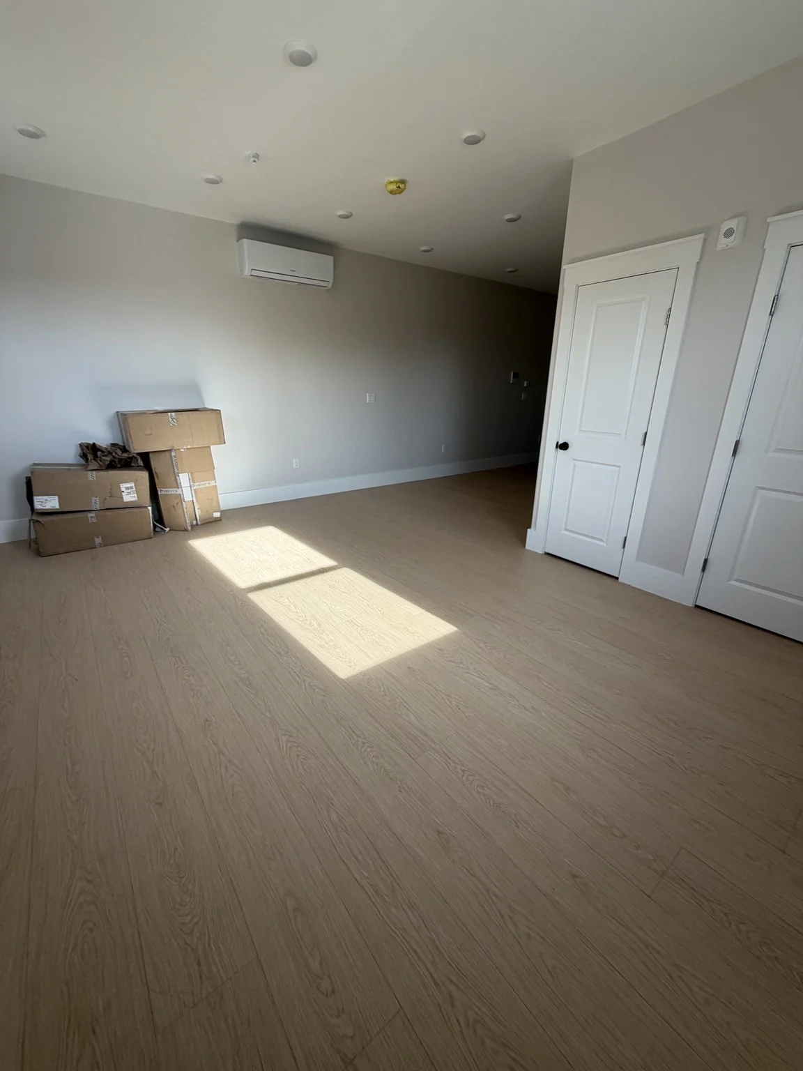 Studio bed, 1 bath apartment for rent at 311 Elm Unit 1, Everett — photo 5 of 9