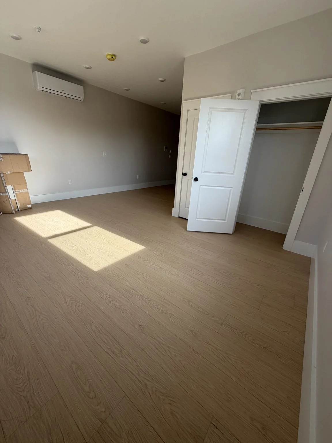 Studio bed, 1 bath apartment for rent at 311 Elm Unit 1, Everett — photo 8 of 9