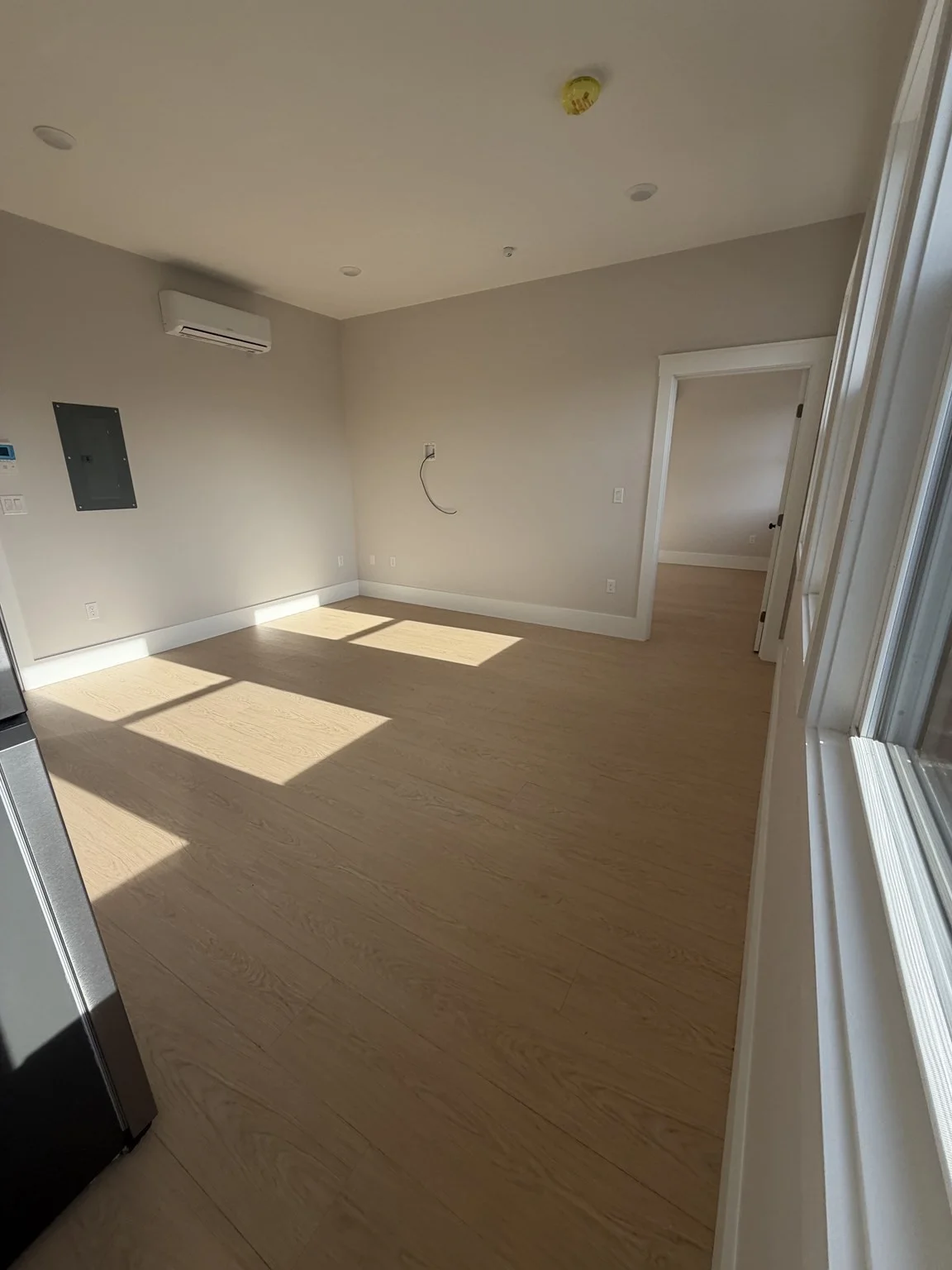 1 bed, 1 bath apartment for rent at 311 Elm Unit 2, Everett — photo 10 of 14