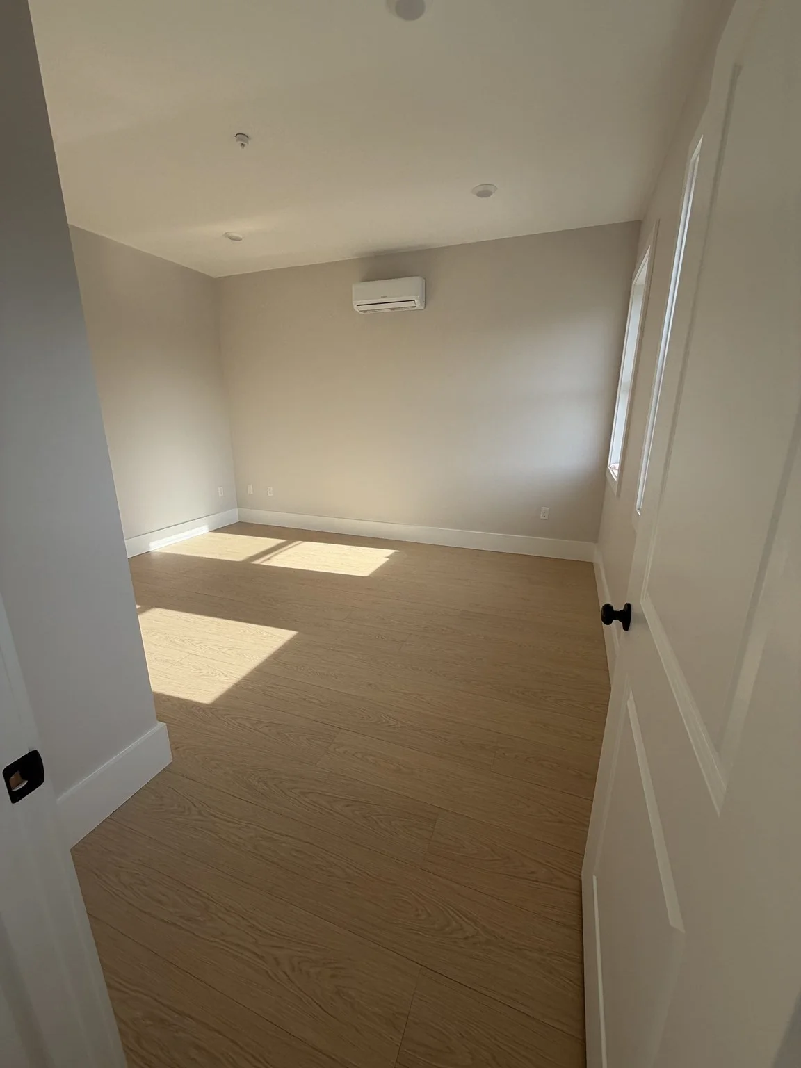 1 bed, 1 bath apartment for rent at 311 Elm Unit 2, Everett — photo 4 of 14