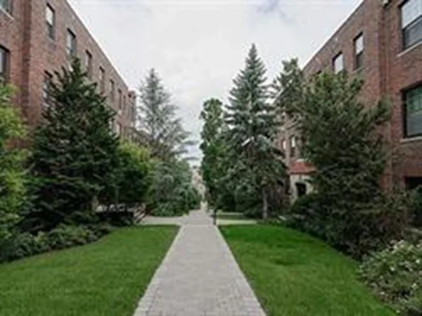 2 bed, 2 bath apartment for rent at 311 Tappan St Unit 1, Beaconsfield — photo 14 of 16
