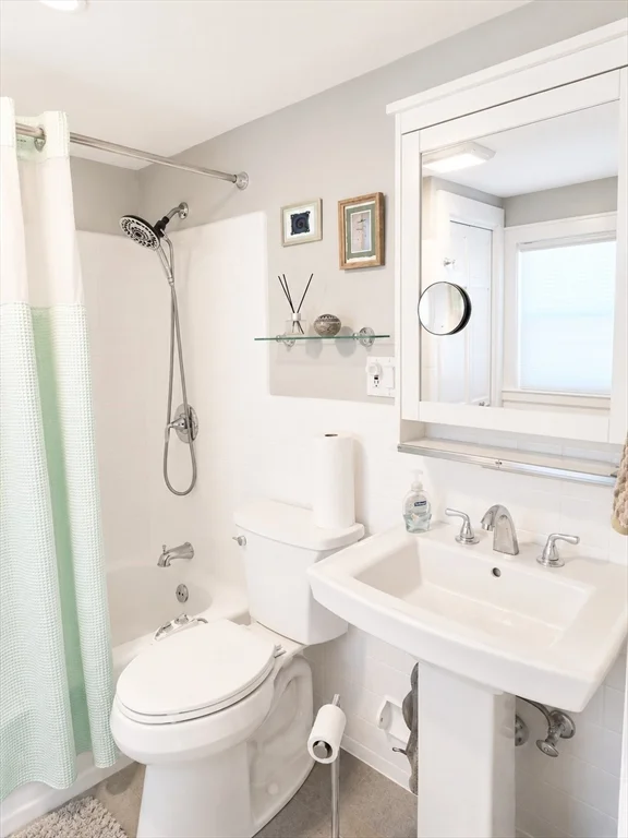 3 bed, 3 bath apartment for rent at 311 Temple Unit 1, West Roxbury — photo 21 of 30