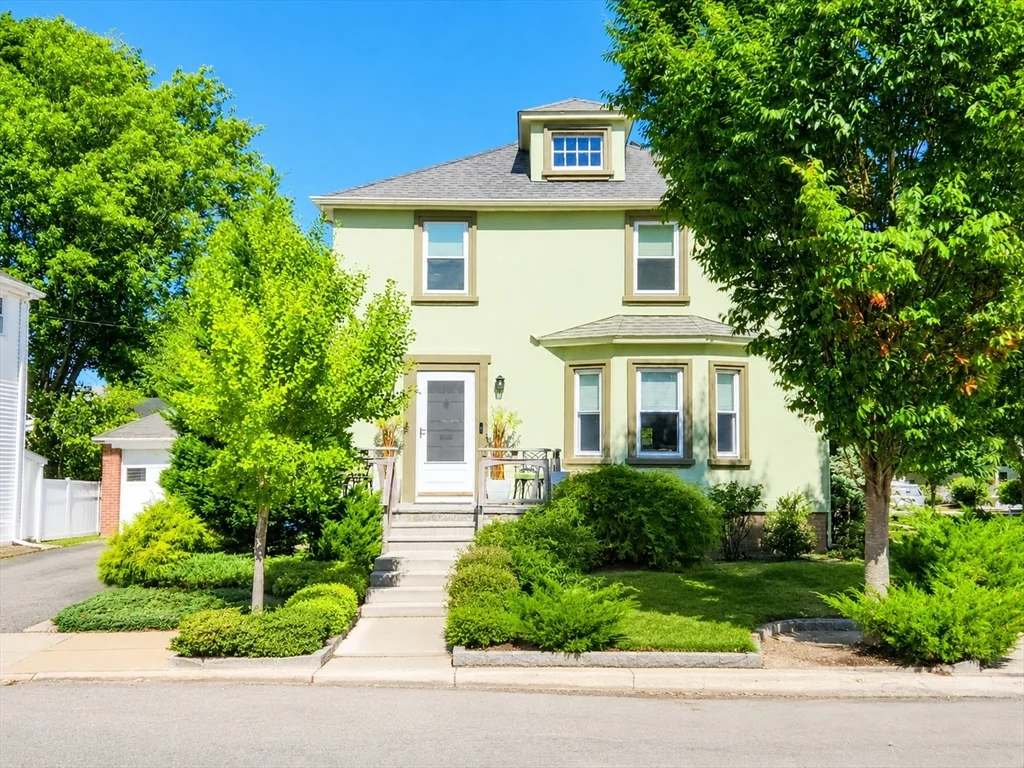 3 bed, 3 bath apartment for rent at 311 Temple Unit 1, West Roxbury