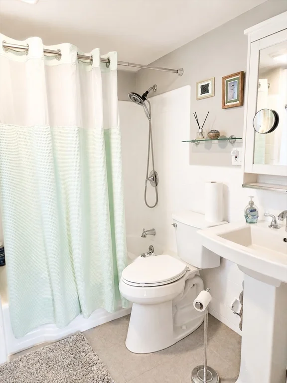 3 bed, 3 bath apartment for rent at 311 Temple Unit 1, West Roxbury — photo 20 of 30