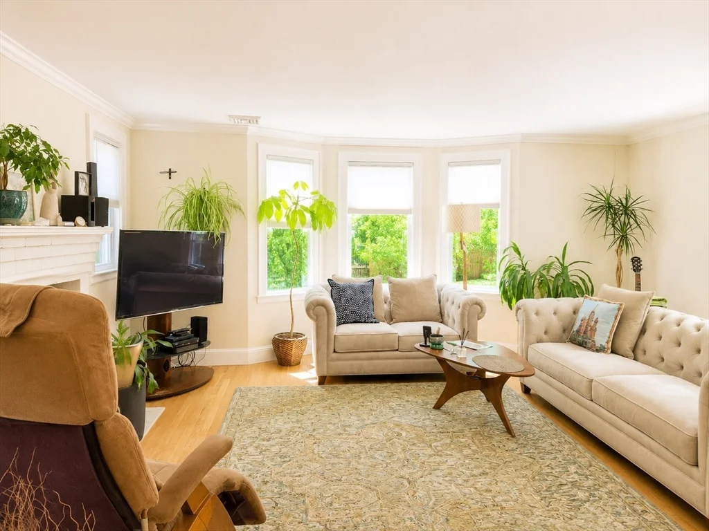 3 bed, 3 bath apartment for rent at 311 Temple Unit 1, West Roxbury — photo 5 of 30